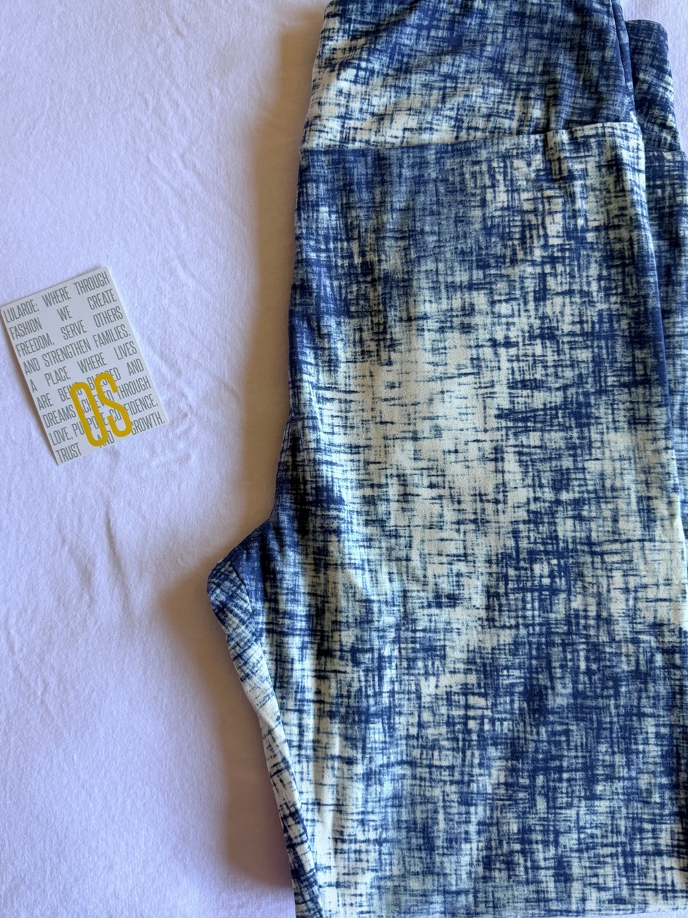 LuLaRoe Blue and White Abstract Print Leggings